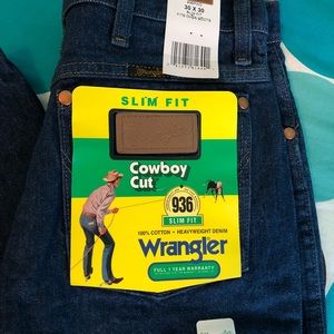 Men’s Wrangler Slim Fit Cowboy Cut Jeans ‼️
